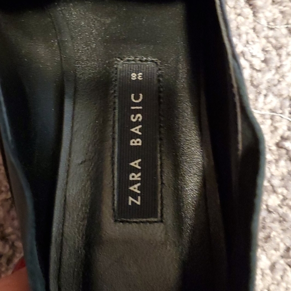 Shoes - Picture 3 of 4